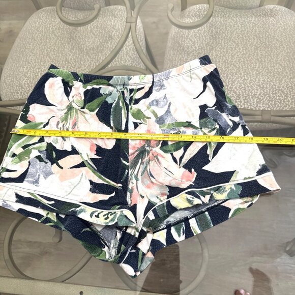 Stars Above Womens Floral Print Lounge Shorts Size M Navy & Pastel Colors Lightw - Picture 3 of 5